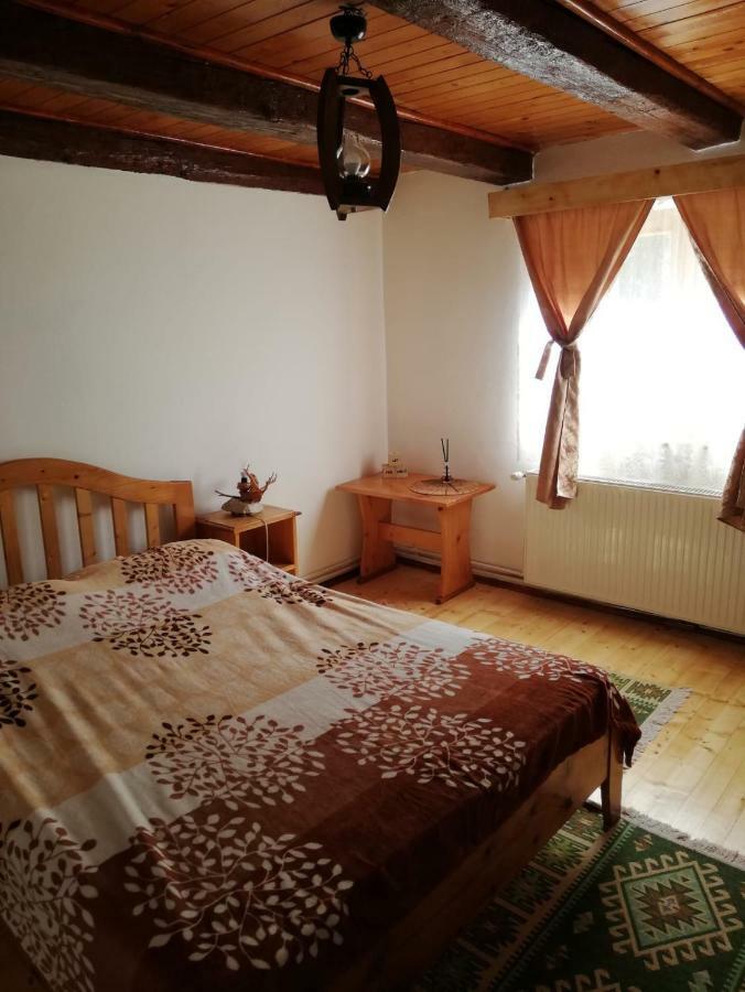 Rustic Rooms Rîşnov Luaran gambar
